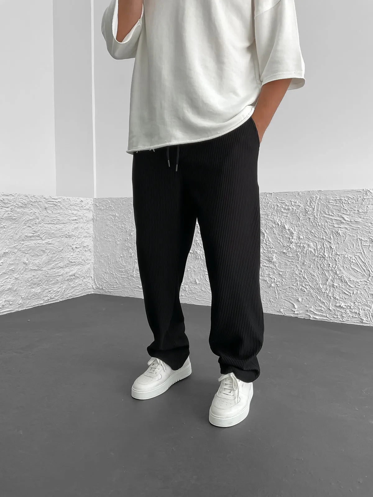 Anthony - Ribbed Relaxed Fit Trousers